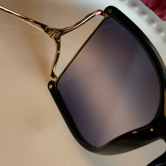 Gucci oversized square sunglasses - Picture 10 of 15